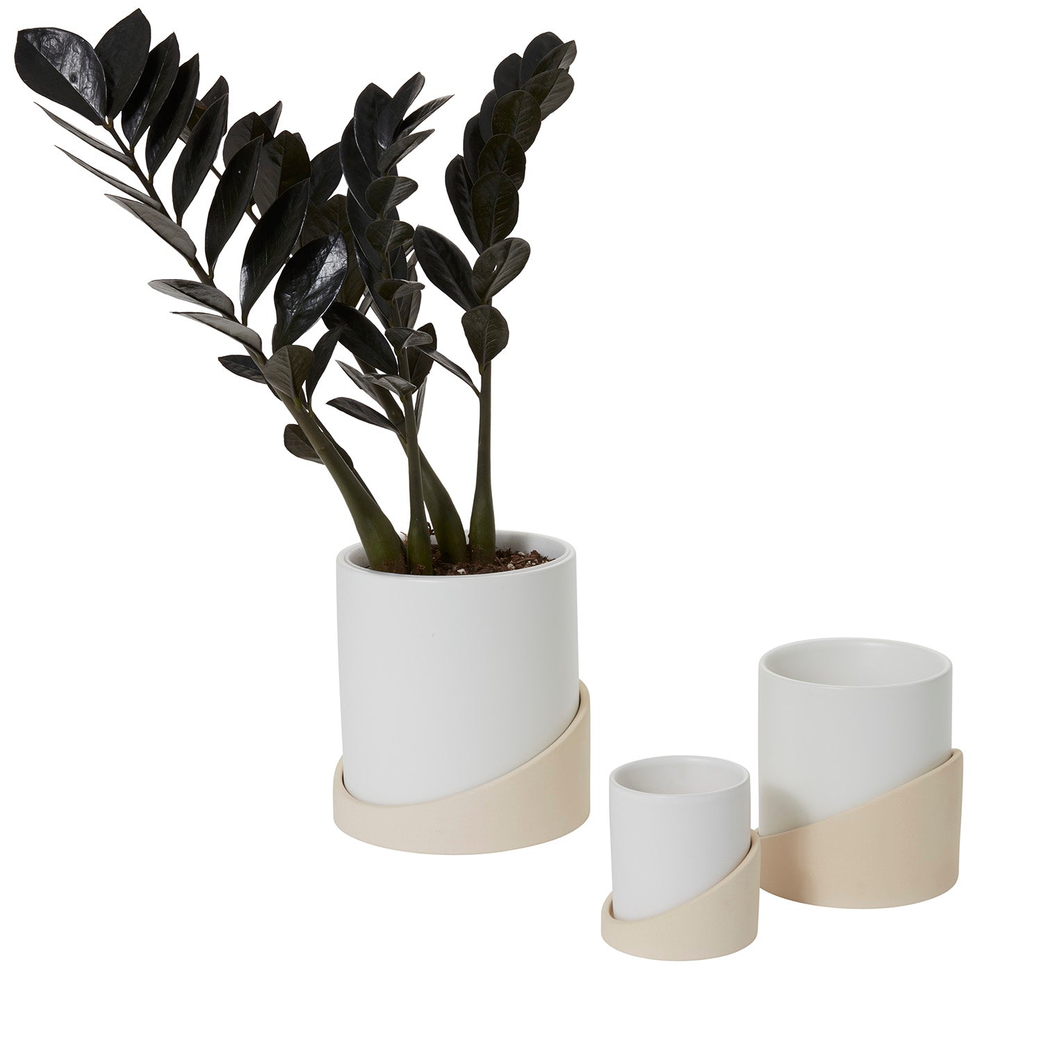 Brisbane upright ceramic planter with drainage hole